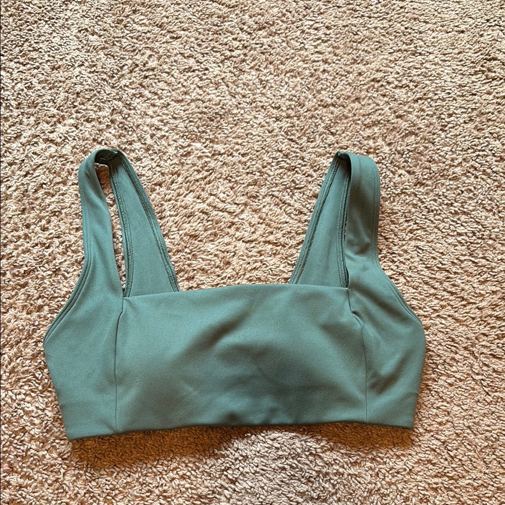 NEW Victoria secret sports bra